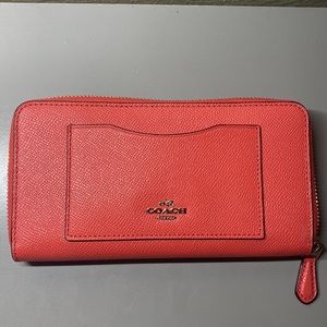 NWT Coach Accordion Zip Wallet Watermelon F54007 🍉💕